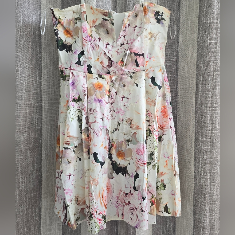 Floral Mini Dress with deep v-cut